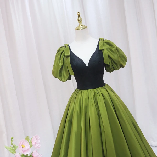 Fashion Clover Green Prom Dresses 2024 Ball Gown V-Neck Puffy Short Sleeve Backless Floor-Length / Long Prom Formal Dresses
