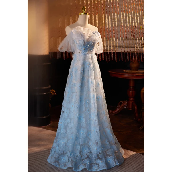 Charmant Himmelblau Perle Pailletten Blumen Ballkleider 2023 A Linie Bandeau Ärmellos Rückenfreies Lange Ball Festliche Kleider