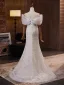 Schlicht Weiß Spitze Brautkleider / Hochzeitskleider 2024 Meerjungfrau Off Shoulder Kurze Ärmel Rückenfreies Sweep / Pinsel Zug Hochzeit
