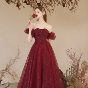 Bling Bling Burgunderrot Glanz Ballkleider 2024 A Linie Off Shoulder Kurze Ärmel Rückenfreies Lange Ball Festliche Kleider
