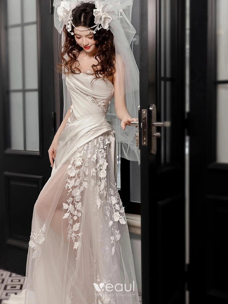 Sleeveless White Satin Princess One-Shoulder Wedding Dresses with Lace Sleeveless White Satin Princess One-Shoulder Wedding Dresses with Lace