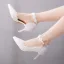 Elegante Witte Parel Kant Bloem Enkelband Bruidsschoenen 2025 8 cm Naaldhakken / Stiletto Spitse Neus Huwelijk Pumps Hoge Hakken