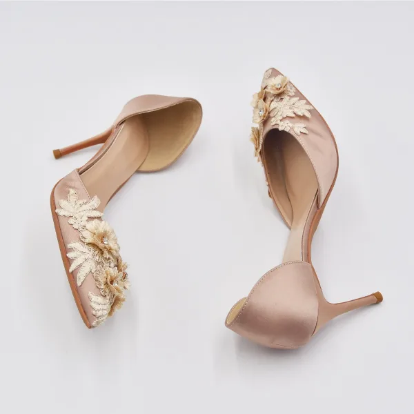 Chic / Belle Champagne Satin Demoiselle D'honneur Chaussures Femmes 2022 Faux Diamant En Dentelle Fleur 8 cm Talons Aiguilles À Bout Pointu Chaussures Femmes Talons Hauts
