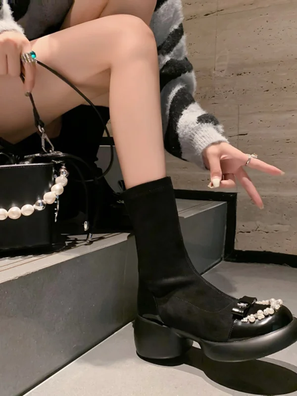 Fashion Black Street Wear Pearl Rhinestone Bow Womens Boots 2024 Leather 7 cm Block Heels Round Toe Boots