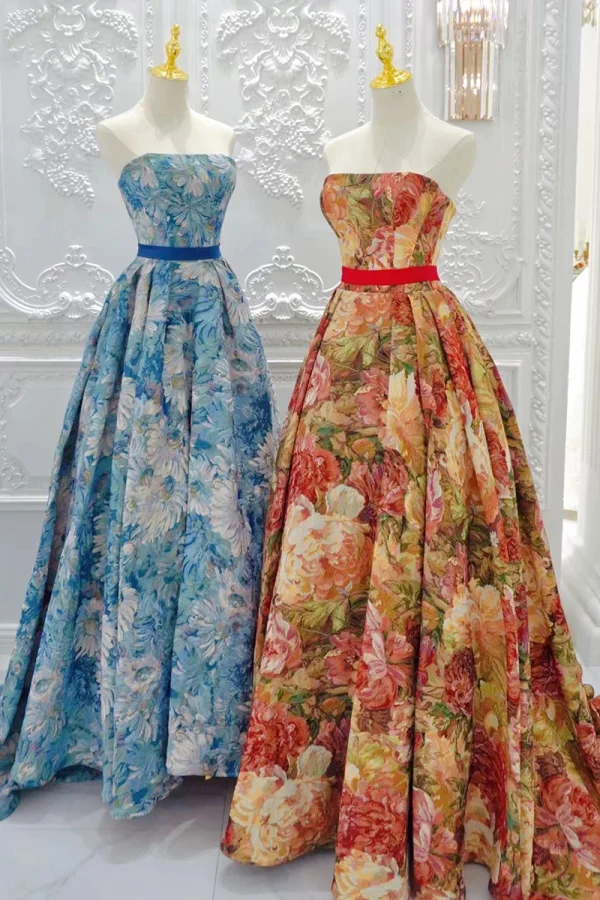 Blumenfee Blau Drucken Ballkleider 2022 A Linie Bandeau Ärmellos Rückenfreies Stoffgürtel Lange Festliche Kleider