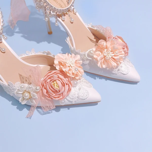 Schön Weiß Applikationen Schleife Brautschuhe 2023 Perle Strass Knöchelriemen 9 cm Stilettos Spitzschuh Hochzeit Sandaletten Hochhackige