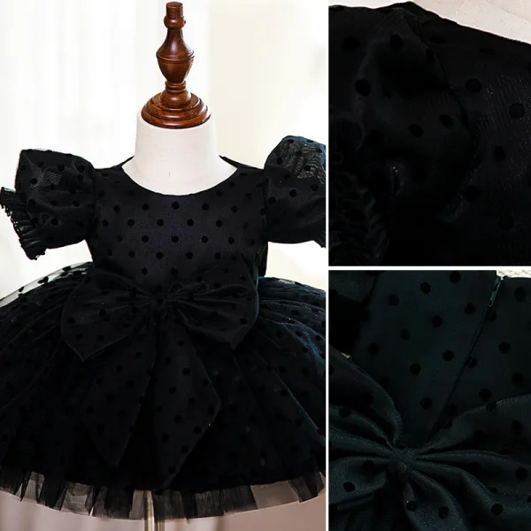 Chic / Beautiful Black Spotted Short Birthday Flower Girl Dresses 2022 Ball Gown Scoop Neck Puffy Short Sleeve Bow Flower Girl Dresses