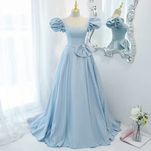 Audrey Hepburn Stil Himmelblau Rückenfreies Ballkleider 2021 Eckiger Ausschnitt Kurze Ärmel Gekreuzte Träger Lange Satin Ball Prinzessin Festliche Kleider