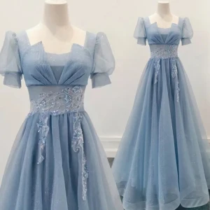 Elegante Himmelblau Perlenstickerei Spitze Blumen Ballkleider 2023 A Linie Eckiger Ausschnitt Kurze Ärmel Rückenfreies Lange Ball Festliche Kleider