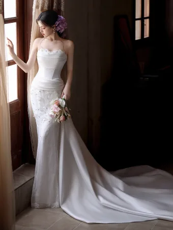 Elegant White Pearl Rhinestone Satin Wedding Dresses 2025 Trumpet Mermaid Strapless Sleeveless Backless Bow Court Train
