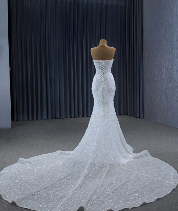 Glitzernden High End Weiß Handgefertigt Perlenstickerei Pailletten Brautkleider / Hochzeitskleider 2024 Meerjungfrau Off Shoulder 3/4 Ärmel Rückenfreies Hof-Schleppe Hochzeit