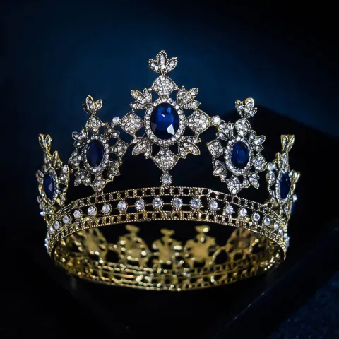 Fashion Royal Blue Crystal Rhinestone Wedding Crown 2022 Alloy Bridal Hair Accessories