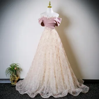 Elegant Blushing Pink Beading Appliques Prom Dresses 2025 Off The Shoulder Short Sleeve Backless Sweep Train Tulle Formal Dresses