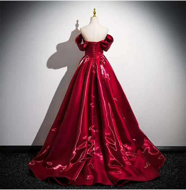 Chic / Beautiful Burgundy Sweep Train Prom Dresses 2025 Ball Gown Off-The-Shoulder Short Sleeve Backless Formal Dresses