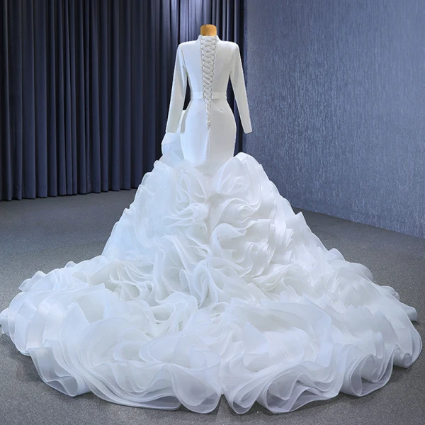 Muslim White Cascading Ruffles Wedding Dresses 2023 Trumpet / Mermaid High Neck Long Sleeve Chapel Train Wedding