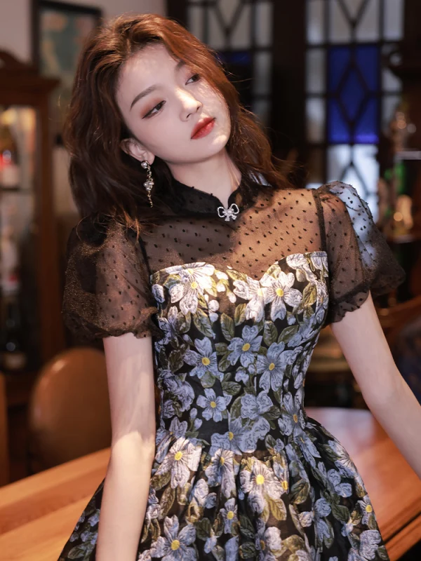 Fashion Black Spotted Printing Short Homecoming Graduation Dresses 2023 A-Line / Princess High Neck Short Sleeve Formal Dresses