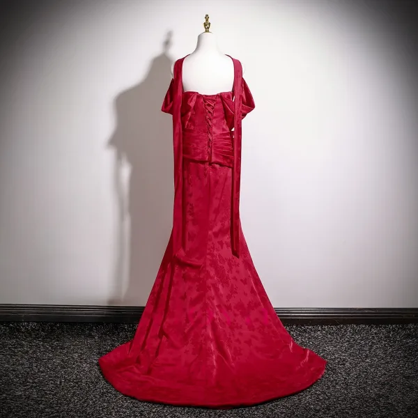 Sexy Burgundy Beading Rhinestone Butterfly Evening Dresses 2025 Trumpet / Mermaid Strapless Sleeveless Backless Sweep Train Formal Dresses