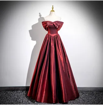 Minimaliste Bordeaux Robe De Bal 2025 Princesse De L Épaule Manches Courtes Dos Nu Longue Promo Robe De Ceremonie