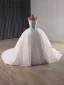 High End Weiß Handgefertigt Perlenstickerei Perle Pailletten Quinceañera Brautkleider / Hochzeitskleider 2025 Ballkleid Bandeau Ärmellos Rückenfreies Kapelle-Schleppe Tülle