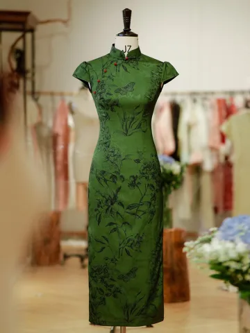 Kinesisk Stil Grön Utskrift Slits Fram Te Längd Cheongsam 2026 Trumpet Sjöjungfru Hög Hals Holkärm