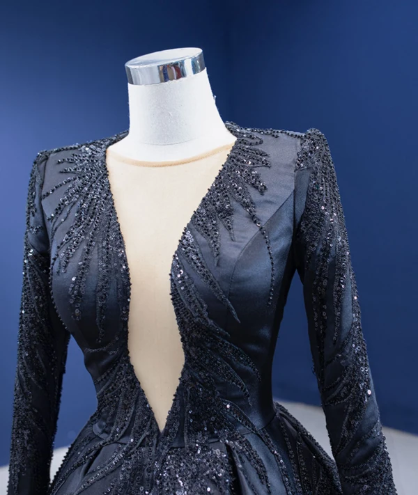 Haut de Gamme Bling Bling Noire Fait main Paillettes Robe De Bal 2024 Robe Boule Encolure Dégagée Manches Longues Train De Balayage Promo Robe De Ceremonie