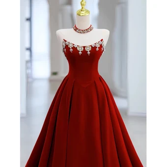 Chic Beautiful Burgundy Rhinestone Velvet Prom Dresses 2024 A Line Princess Strapless Sleeveless Backless Floor Length Long Prom Formal Dresses