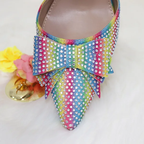 Charming Multi-Colors Rainbow Rhinestone Bow Womens Sandals Clutch Bags 2023 8 cm Stiletto Heels Evening Party Pointed Toe Sandals High Heels Clutch Bags