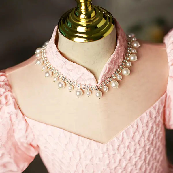 Charmant Rose Bonbon Anniversaire Perle Faux Diamant Paillettes Robe Ceremonie Fille 2022 Robe Boule Col Haut Gonflée Manches Courtes Longue Robe Ceremonie Fille