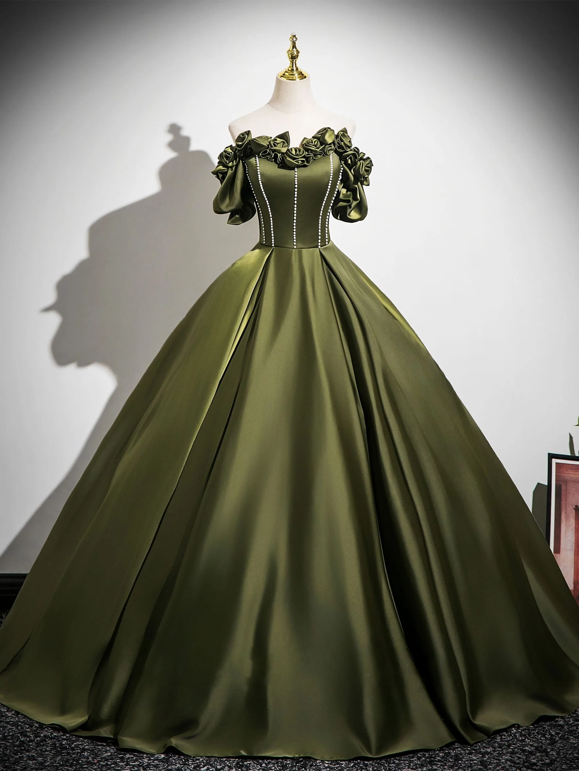 green emerald velvet dress Short Red Lace Vintage Prom Dress Formal Dresses