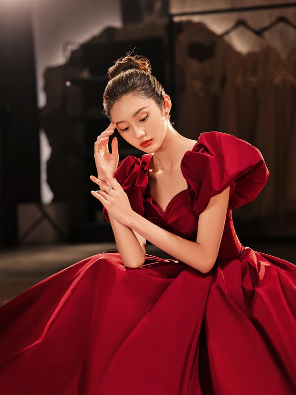 Chic / Beautiful Burgundy Satin Prom Dresses 2022 A-Line / Princess Square Neckline Puffy Short Sleeve Backless Floor-Length / Long Formal Dresses