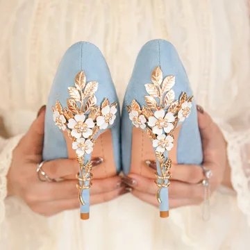 Fashion Sky Blue Rhinestone Metal Flower Bridesmaid Pumps 2022 Sequins 10 Cm Stiletto Heels Pointed Toe Pumps High Heels