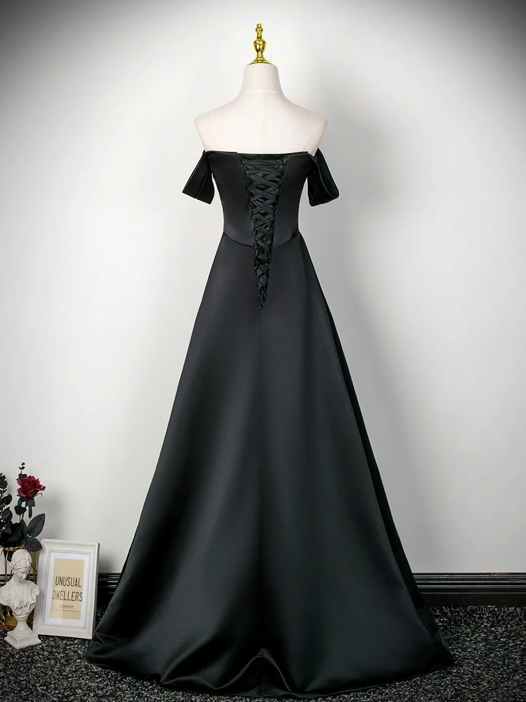 Elegant Black Prom Dresses 2025 A-Line Princess Off-The-Shoulder Sleeveless Backless