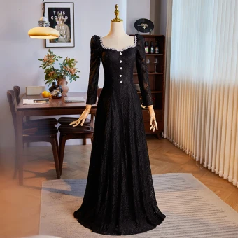 Élégant Noire Hiver En Dentelle Robe De Bal 2024 Princesse Encolure Carrée Faux Diamant Manches Longues Dos Nu Longue Promo Robe De Ceremonie