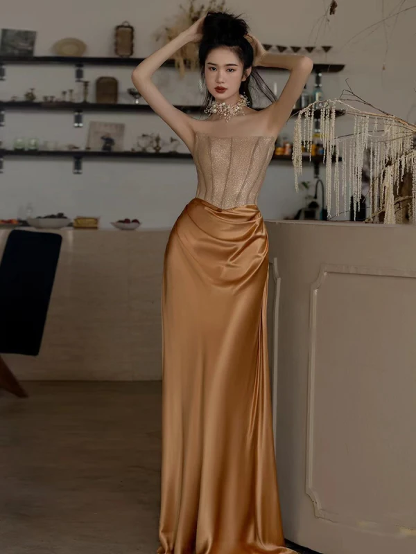 Sexy Doré Paillettes Fendue devant Robe De Bal 2024 Trompette / Sirène Bustier Sans Manches Dos Nu Longue Promo Robe De Ceremonie