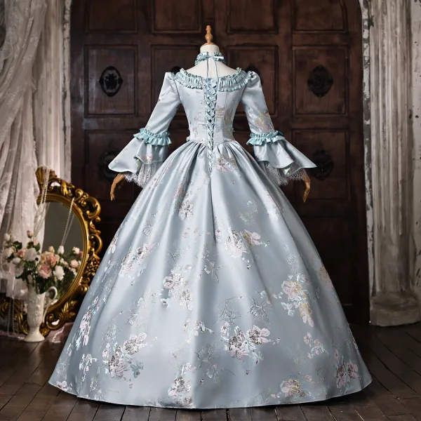 Vintage / Originale Médiévale Bleu Ciel Perle Noeud Faux Diamant Robe De Bal 2026 Robe Boule Encolure Dégagée Manches de cloche Longue Robe De Ceremonie