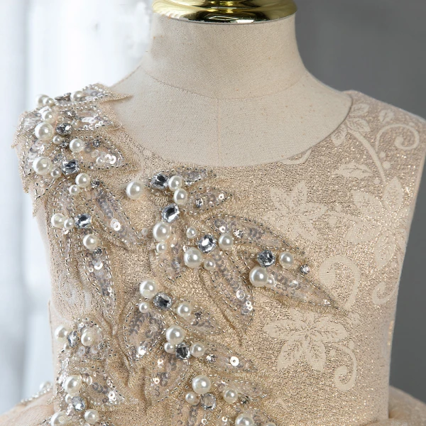Chic / Belle Champagne Perlage Perle En Dentelle Paillettes Anniversaire Robe Ceremonie Fille 2022 Robe Boule Encolure Dégagée Sans Manches Courte Volants en Cascade Robe Ceremonie Fille