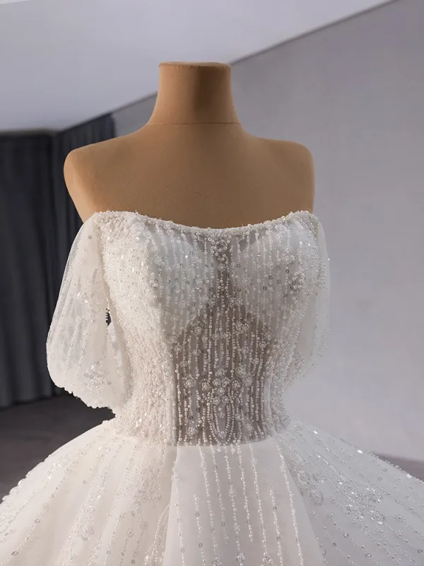 Luxus / Herrlich Weiß Handgefertigt Perlenstickerei Perle Pailletten Ballkleid Brautkleider / Hochzeitskleider 2024 Bandeau Ärmellos Rückenfreies Kapelle-Schleppe Hochzeit
