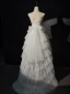 Charmant Blanche Perlage Paillettes Volants en Cascade Asymétrique Plage Robe De Mariée 2024 Robe Boule Bretelles Spaghetti Sans Manches Dos Nu Mariage