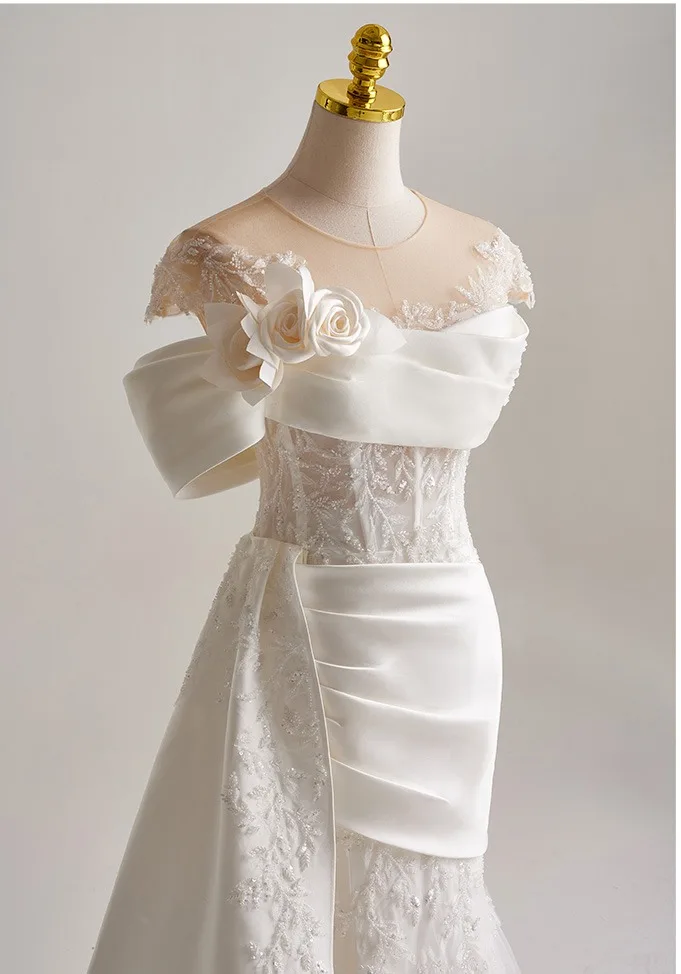Elegant White Beading Lace Flower Appliques Wedding Dresses 2025 Trumpet  Mermaid Scoop Neck Cap Sleeves Backless Sweep Train