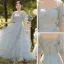 Chic / Belle Bleu Ciel Papillon Appliques Robe Demoiselle D'honneur 2022 Princesse Encolure Carrée Manches Courtes Dos Nu Longue