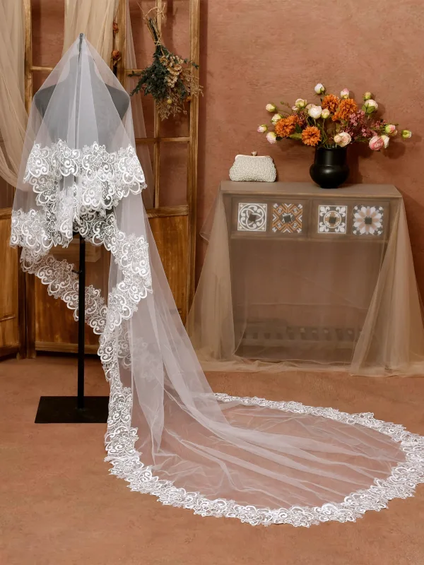 Elegant White Handmade Lace Flower 3 m Sweep Train Wedding Veils 2025
