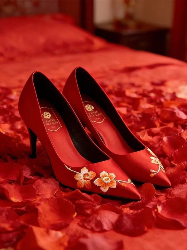 Chinese Stijl Rode Handgemaakt Geborduurde Bruidsschoenen 2026 6 cm Naaldhakken / Stiletto Spitse Neus Huwelijk Pumps