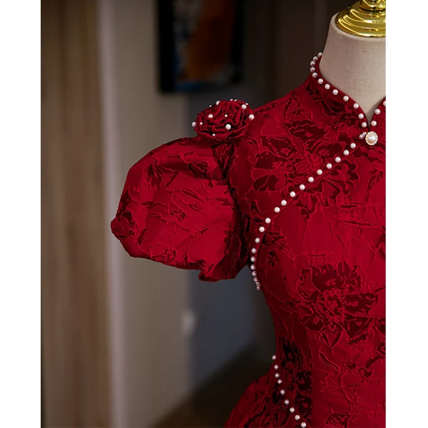 Vintage / Retro Burgundy Pearl Lace Flower Prom Dresses 2022 A-Line / Princess High Neck Puffy Short Sleeve Floor-Length / Long Backless Formal Dresses