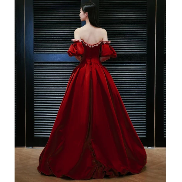 Elegant Burgundy Satin Rhinestone Prom Dresses 2023 A-Line / Princess Off-The-Shoulder Short Sleeve Backless Floor-Length / Long Prom Formal Dresses