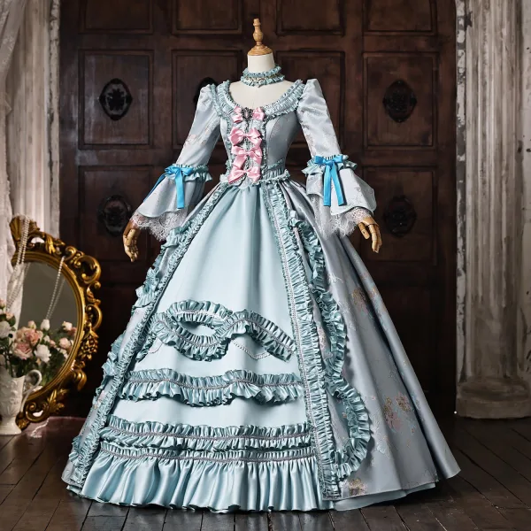 Vintage / Originale Médiévale Bleu Ciel Perle Noeud Faux Diamant Robe De Bal 2026 Robe Boule Encolure Dégagée Manches de cloche Longue Robe De Ceremonie