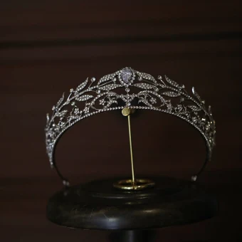 Elegant Sølv Rhinestone Zirkon Har Tilbehor Tiara 2022 Legering Bryllup Har Tilbehor