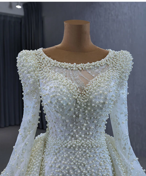 Victorian Style White Handmade  Beading Pearl Lace Wedding Dresses 2024 Trumpet / Mermaid Scoop Neck Long Sleeve Court Train Wedding