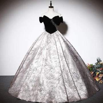 Élégant Noire Daim Robe De Bal 2023 Robe Boule Longue Noeud De L Épaule Faux Diamant Manches Courtes Dos Nu Promo Robe De Ceremonie