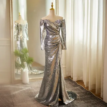 Glitzernden Silber Pailletten Gespaltete Front Ballkleider 2024 Meerjungfrau Off Shoulder Lange Ärmel Rückenfreies Sweep Pinsel Zug Ball Festliche Kleider