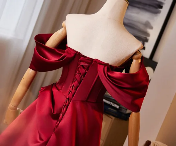 Élégant Bordeaux Paillettes En Dentelle Fleur Satin Robe De Bal 2024 Princesse De l'épaule Manches Courtes Dos Nu Train De Balayage Promo Robe De Ceremonie